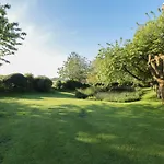 Garden * Scarborough